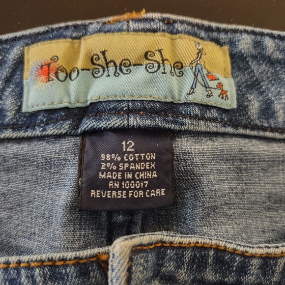 Women's Blue Jeans with Patterned Cuffs - Picture 3 of 8